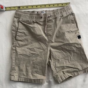 Billabong boys stretch shorts size M.